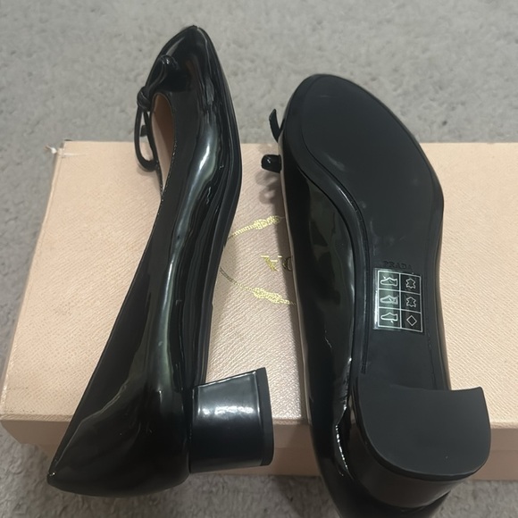Like New Prada shoes 37.5, very minimal signs scuffings. - Picture 6 of 9
